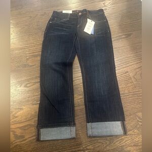 NWT Vera Wang Mid Rise Capri Jeans
